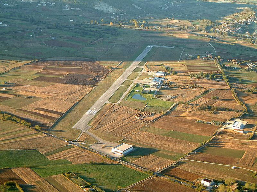 Aeroporto di L'Aquila-Parchi 